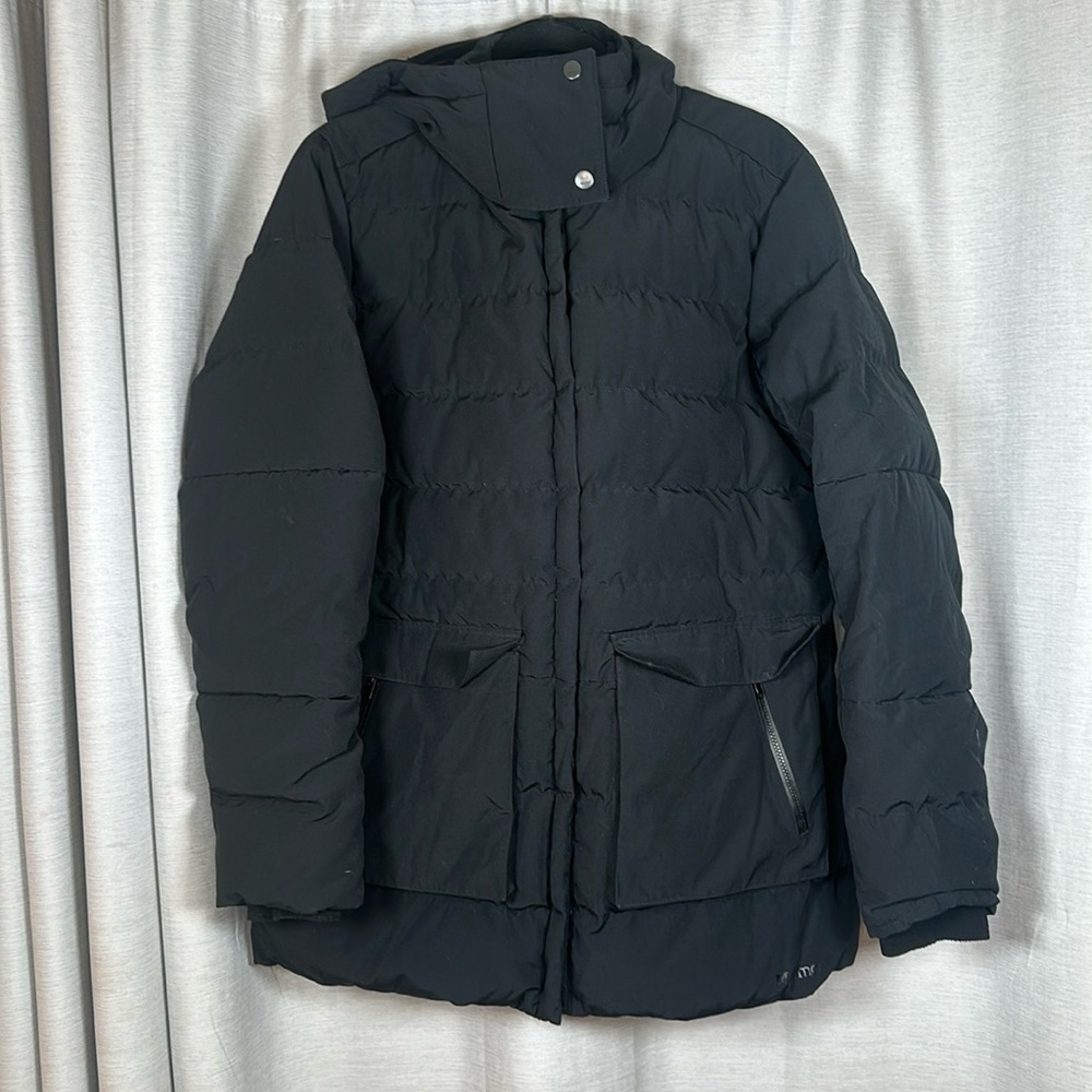 MARMOT PUFFER COAT SIZE(XL)